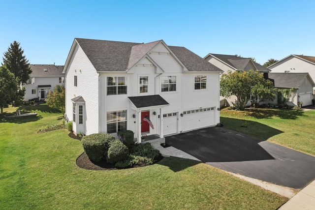 593 W Hamlin Lane, Round Lake, IL 60073