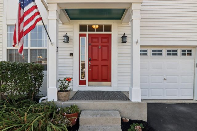 593 W Hamlin Lane, Round Lake, IL 60073