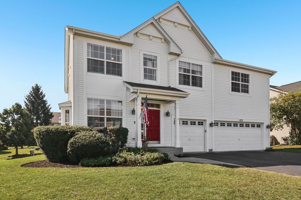 593 W Hamlin Lane, Round Lake, IL 60073