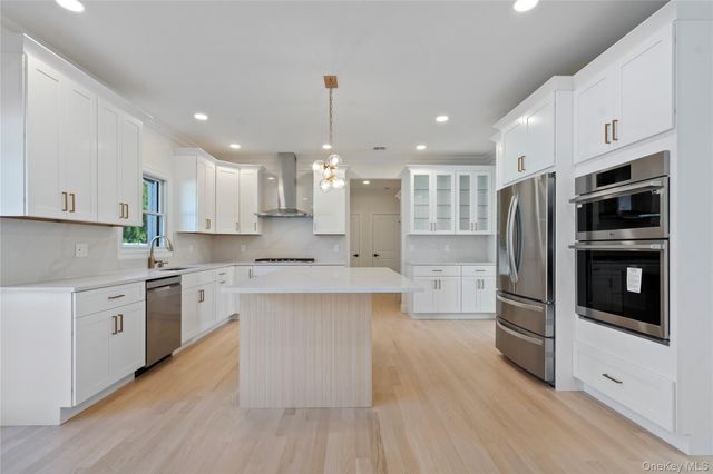 5A Steuben Drive, Jericho, NY 11753