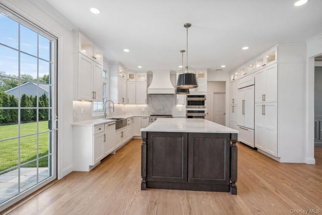 5A Steuben Drive, Jericho, NY 11753