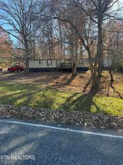 102 Avon Lane Lane, Crossville, TN 38558