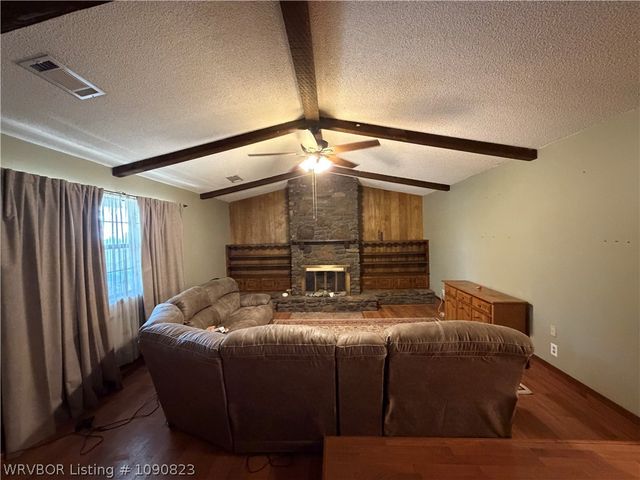 1606 N Hills Boulevard, Van Buren, AR 72956