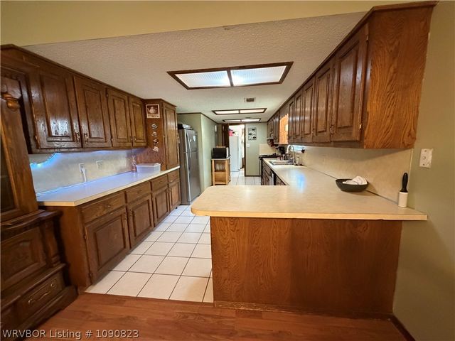 1606 N Hills Boulevard, Van Buren, AR 72956