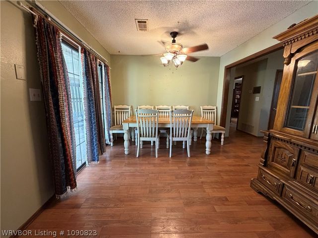 1606 N Hills Boulevard, Van Buren, AR 72956