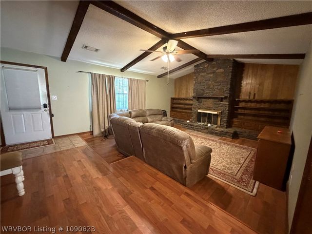 1606 N Hills Boulevard, Van Buren, AR 72956