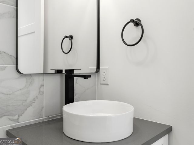 5676 MEADOW VIEW Drive, Jefferson, GA 30549