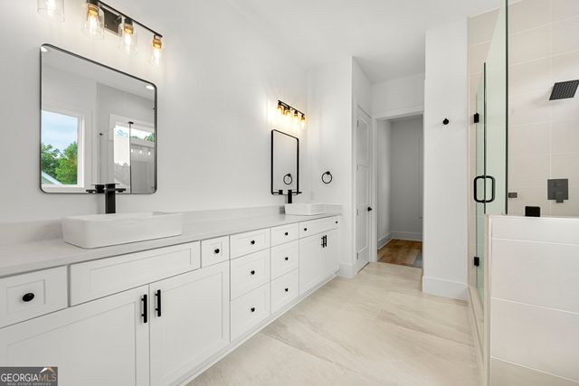 5676 MEADOW VIEW Drive, Jefferson, GA 30549