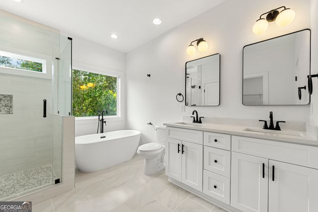 5676 MEADOW VIEW Drive, Jefferson, GA 30549