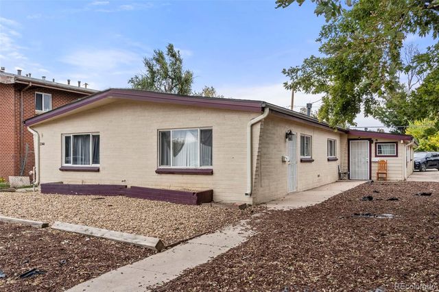 2356 Emporia, Aurora, CO 80010