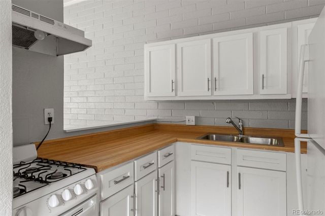 2356 Emporia, Aurora, CO 80010