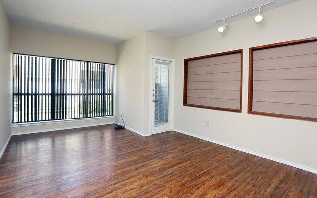 9254 Forest Lane 507, Dallas, TX 75243