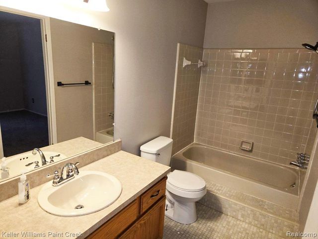 38565 Golfview Drive, Clinton Township, MI 48038