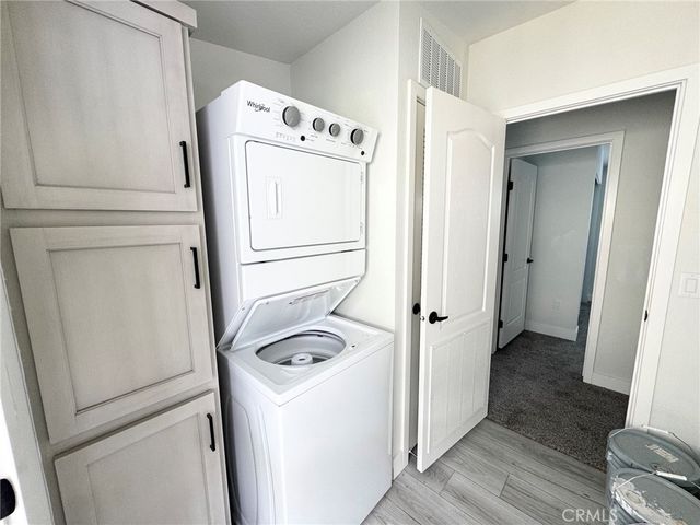 2717 Arrow Highway 158, La Verne, CA 91750