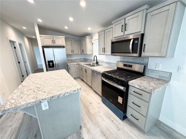 2717 Arrow Highway 158, La Verne, CA 91750