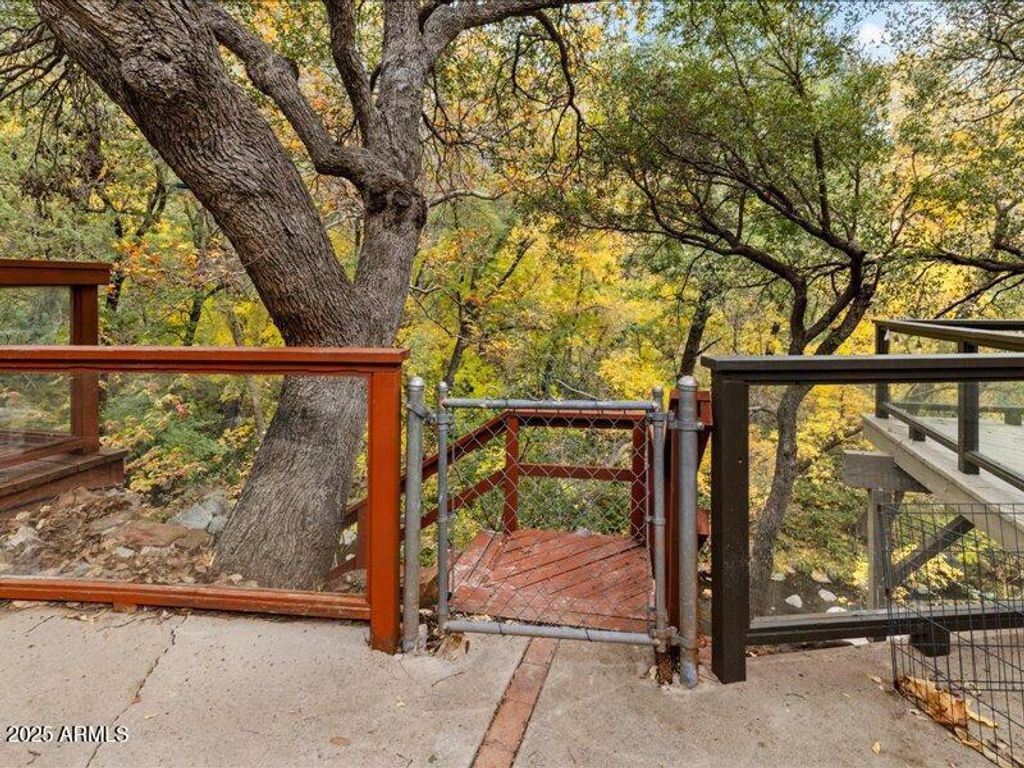 Image 14 of property listing at 4426 N State Route 89A Highway 9, Sedona, AZ 86336