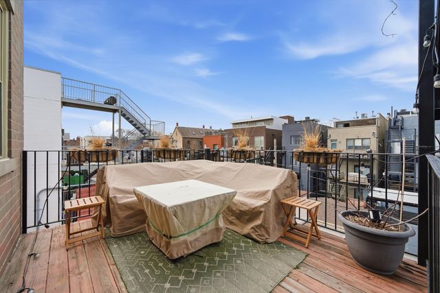 2330 N Hamilton Avenue 3, Chicago, IL 60647