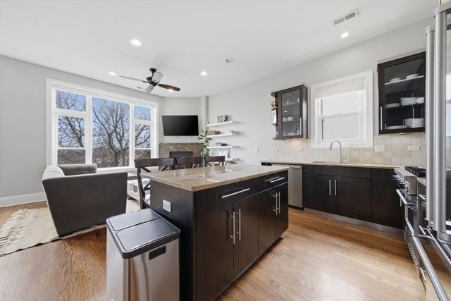 2330 N Hamilton Avenue 3, Chicago, IL 60647