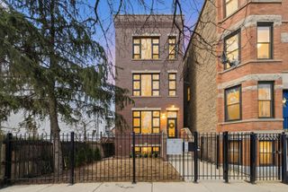 2330 N Hamilton Avenue 3, Chicago, IL 60647