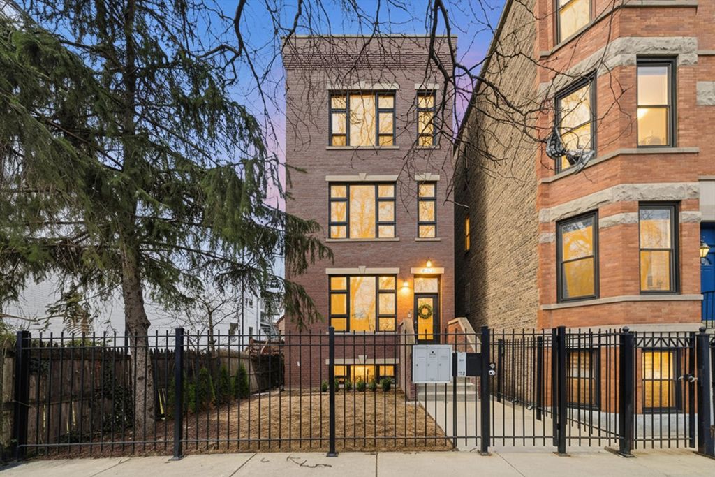 2330 N Hamilton Avenue 3, Chicago, IL 60647