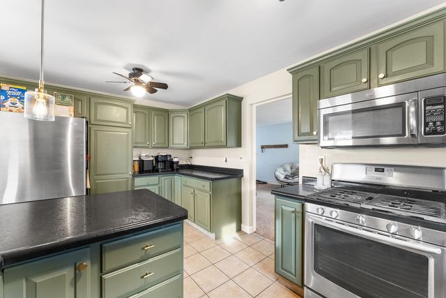 139 N Stewart St Street, Geneseo, IL 61254