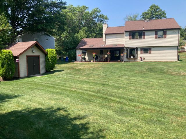 20 AVERSTONE CT, Southampton, PA 18966