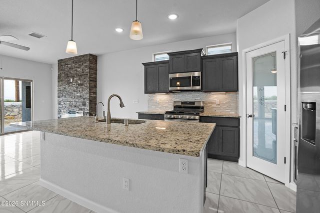 812 Magnolia Park Street, Santa Teresa, NM 88008