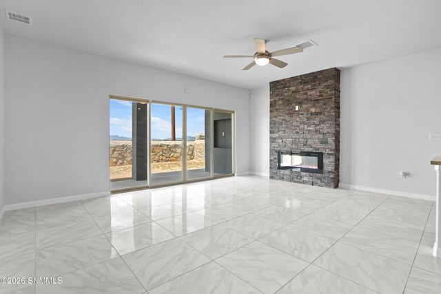 812 Magnolia Park Street, Santa Teresa, NM 88008