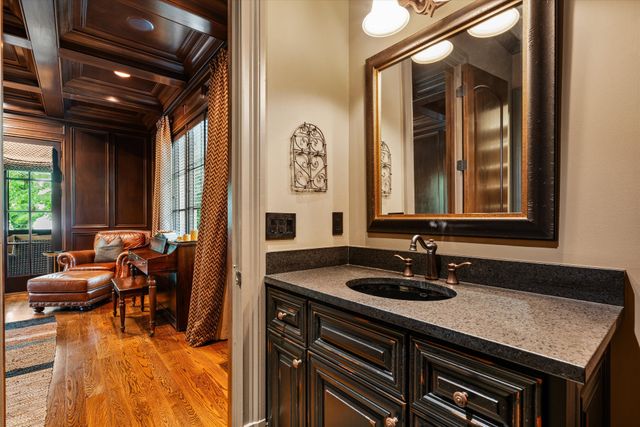 517 Excalibur Ct, Franklin, TN 37067