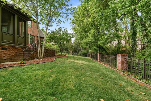 517 Excalibur Ct, Franklin, TN 37067