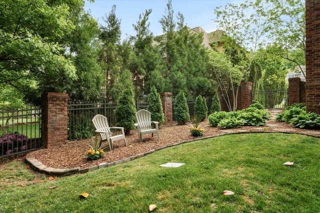 517 Excalibur Ct, Franklin, TN 37067