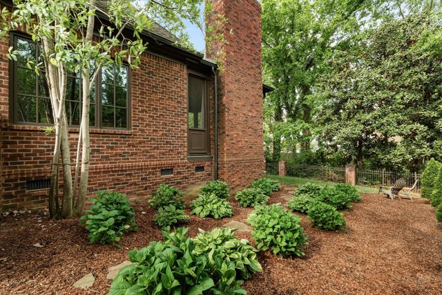 517 Excalibur Ct, Franklin, TN 37067