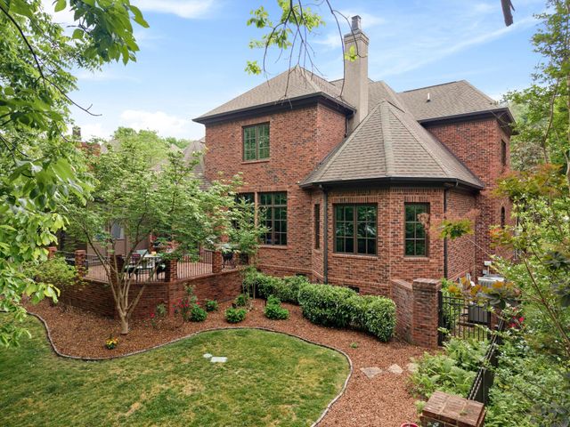 517 Excalibur Ct, Franklin, TN 37067