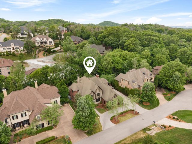 517 Excalibur Ct, Franklin, TN 37067