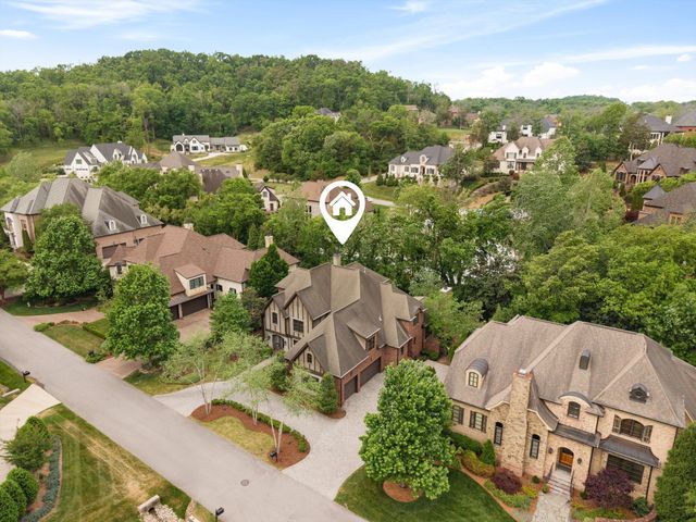 517 Excalibur Ct, Franklin, TN 37067