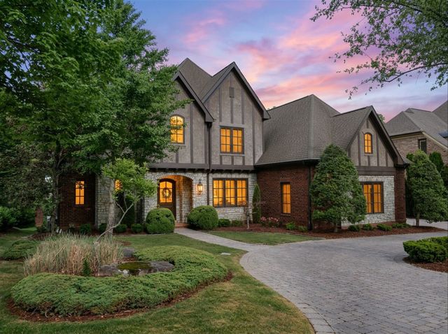 517 Excalibur Ct, Franklin, TN 37067