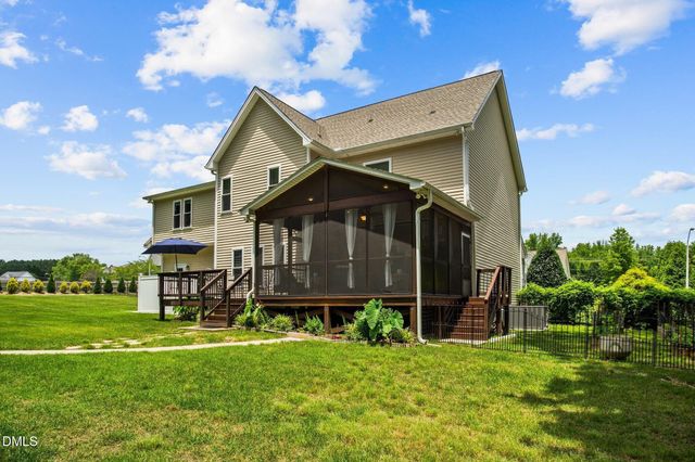 3704 Highland Creek Drive, Apex, NC 27539