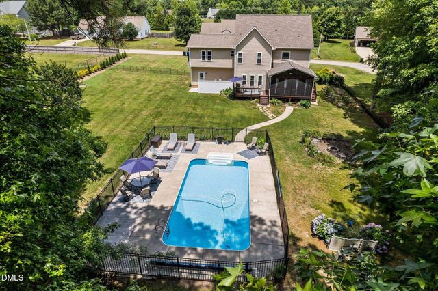 3704 Highland Creek Drive, Apex, NC 27539