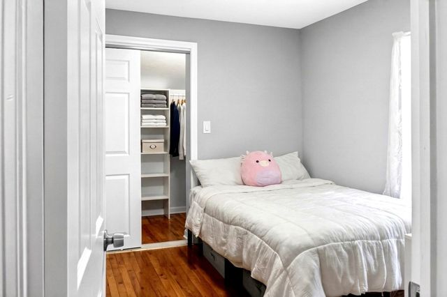17 Moon St, Southbridge, MA 01550