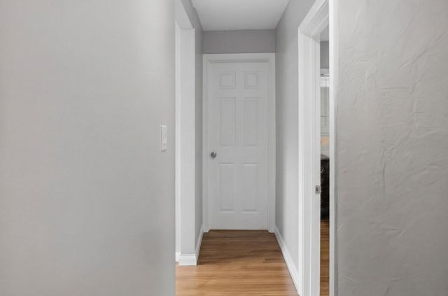 17 Moon St, Southbridge, MA 01550