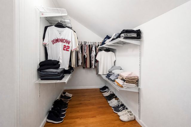 17 Moon St, Southbridge, MA 01550