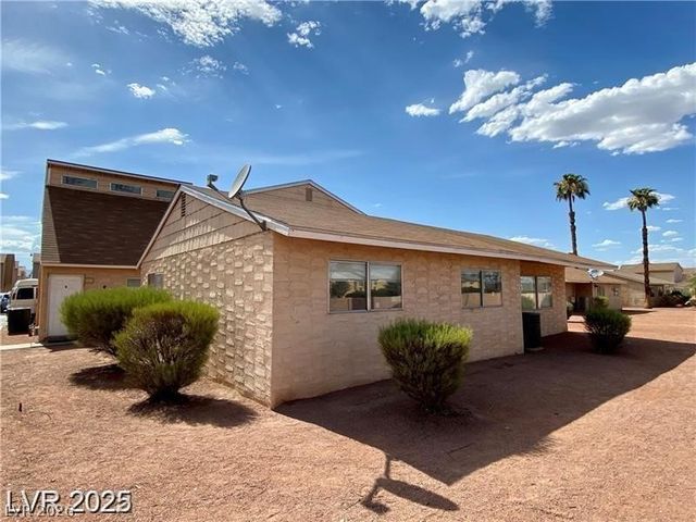 5238 Garden Lane, Las Vegas, NV 89119