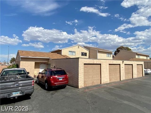 5238 Garden Lane, Las Vegas, NV 89119