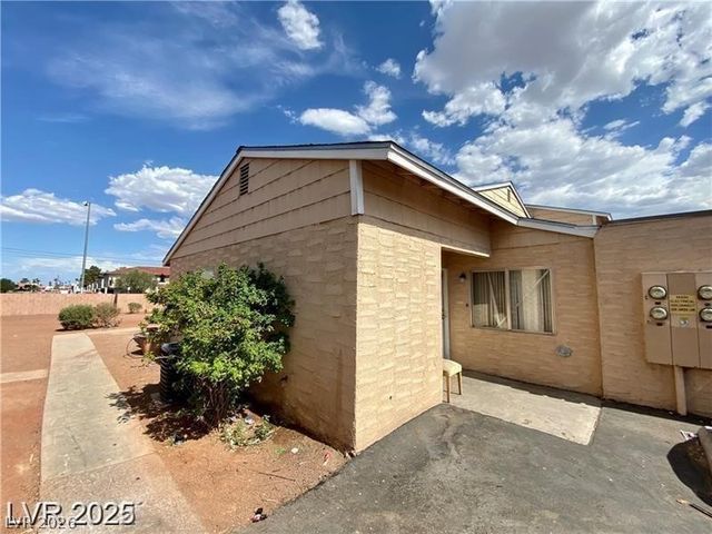 5238 Garden Lane, Las Vegas, NV 89119