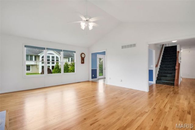 3337 Carriage Crossing, St Charles, MO 63301
