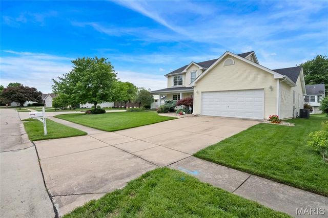 3337 Carriage Crossing, St Charles, MO 63301