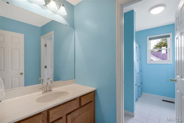 3337 Carriage Crossing, St Charles, MO 63301