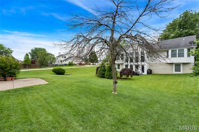 3337 Carriage Crossing, St Charles, MO 63301