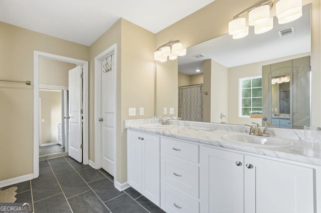 208 Sandalwood Circle, Statesboro, GA 30458