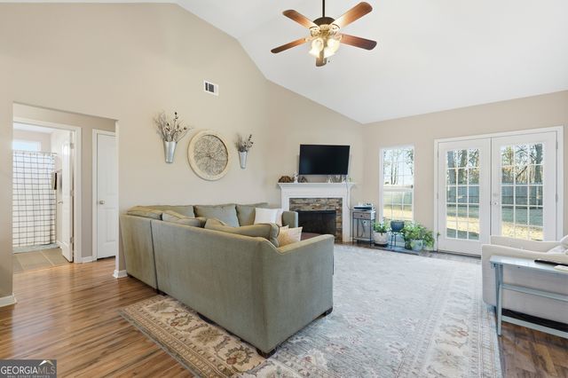 208 Sandalwood Circle, Statesboro, GA 30458